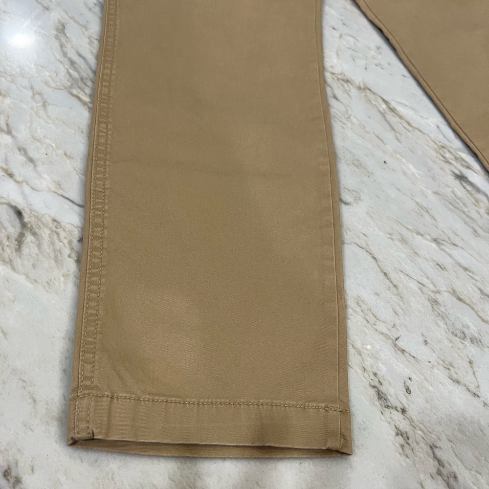 Old Navy khaki cropped pants - Picture 8 of 10
